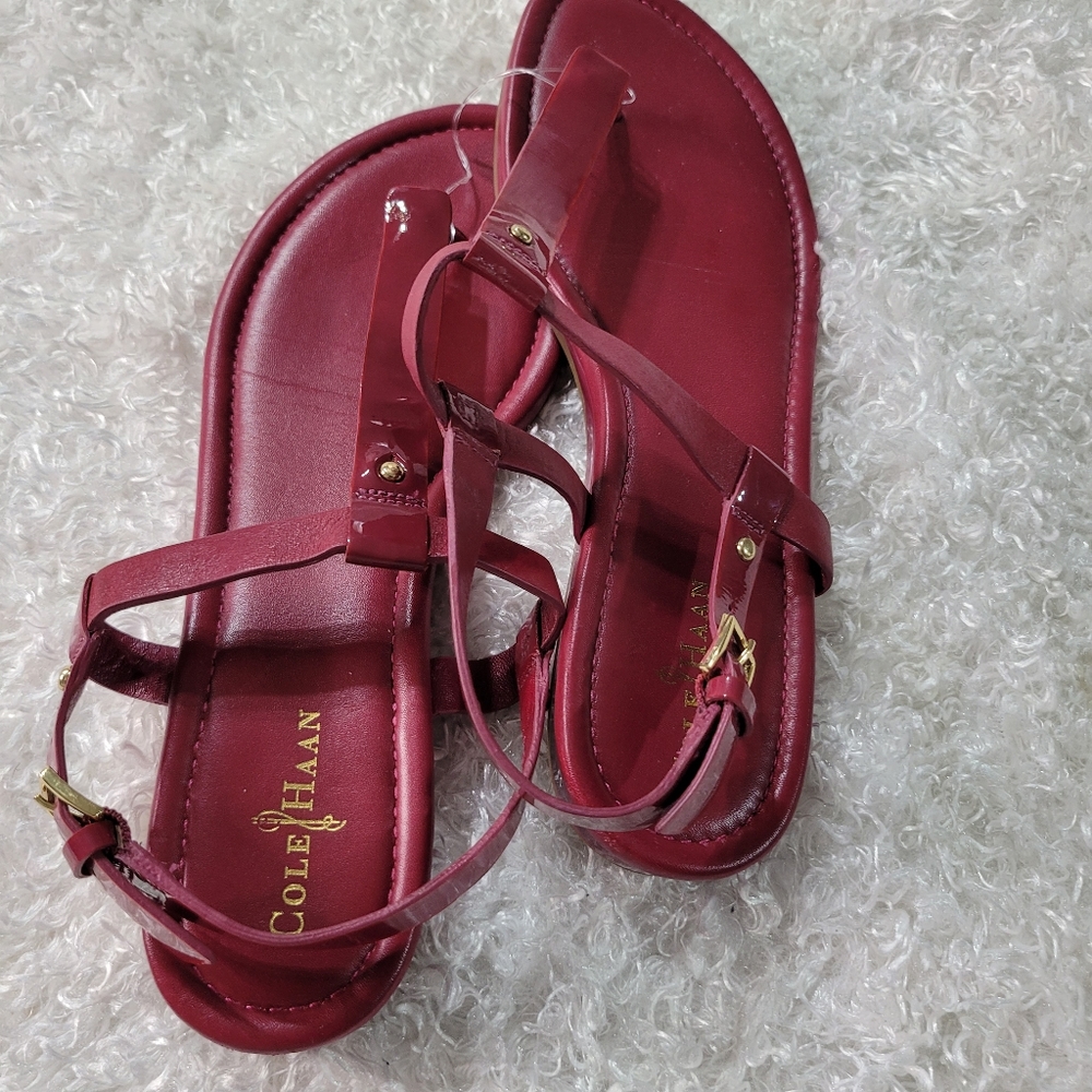 Sandals - Picture 8 of 8